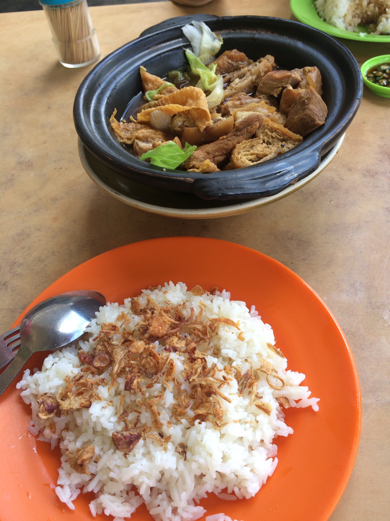 巴生来春烘肉骨茶 12